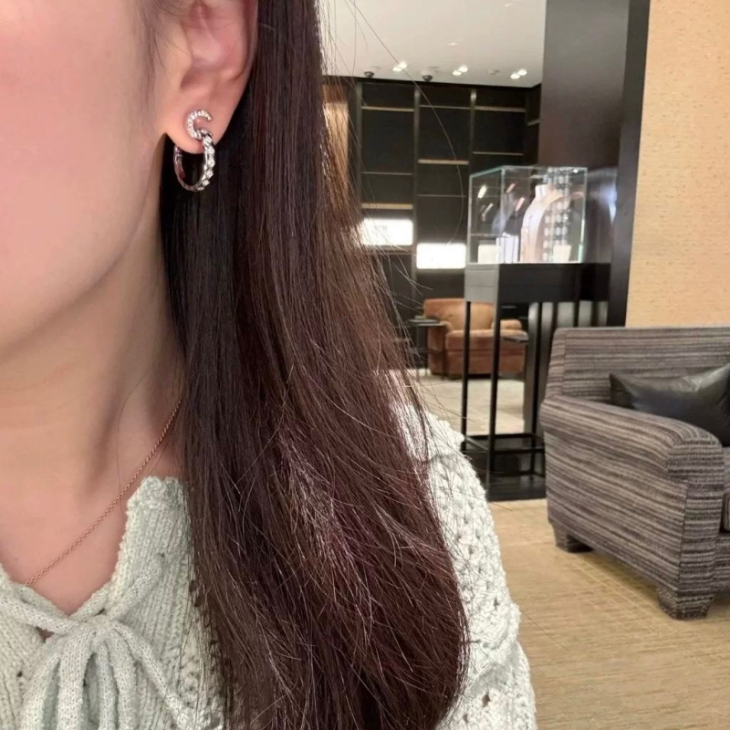 Ch**el earrings